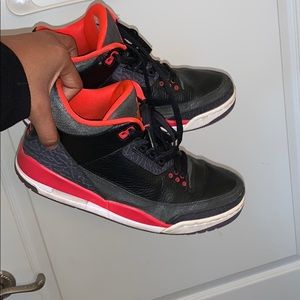 Air Jordan 3 Retro “Bright Crimson” Black-Purple